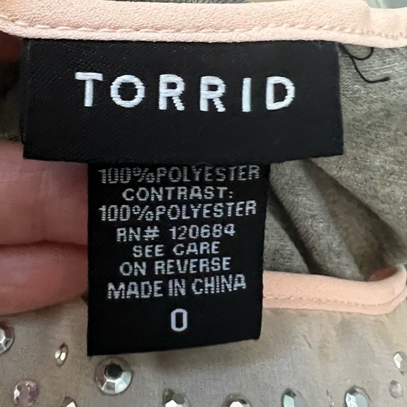 2/40 EUC Torrid Chiffon Sheer Light Pink & Gemstone w/ Gray Back Size Large / 0 - Picture 6 of 8